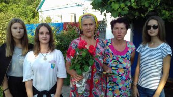 ТОСовцы, подрастающее поколение не забывают ветеранов