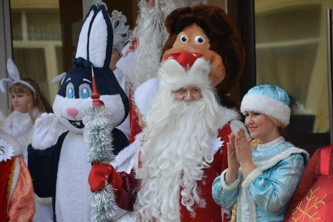 Каждый год лучшие зимние волшебники участвуют в фестивале «Дед Мороз»