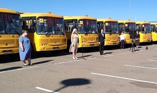 Новые школьные автобусы⠀