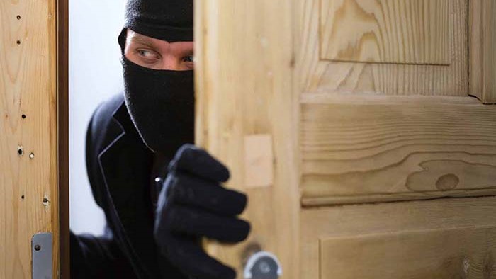 Как обезопасить свое жилище от злоумышленников