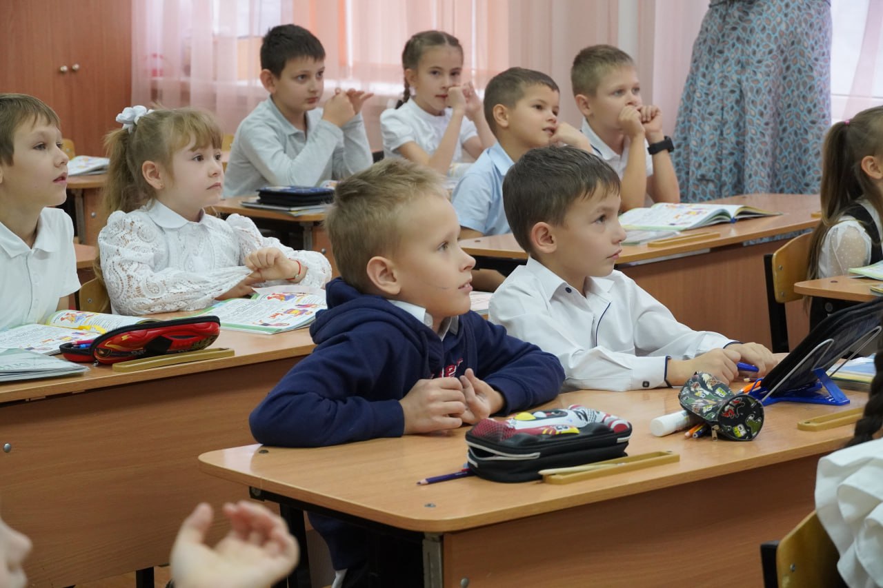 В школе №16 с. Молдаванского прошел «День школьного содружества». 