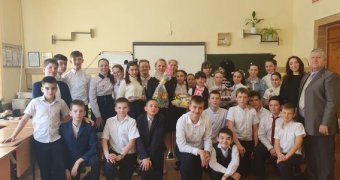 Конкурс «А ну-ка девочки» в средней школе № 1 г. Крымска