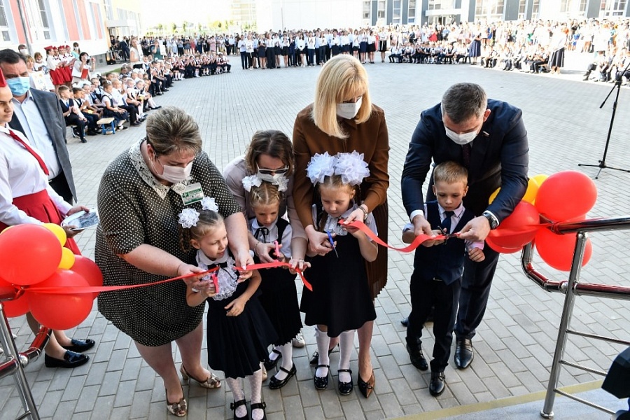 На Кубани открылись четыре новые школы ⠀