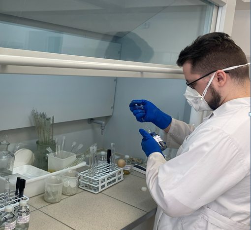 Проверка пестицидов  на содержание процента действующего вещества.